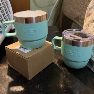 🐬YETI light blue Insulated Mugs 10oz.🐬